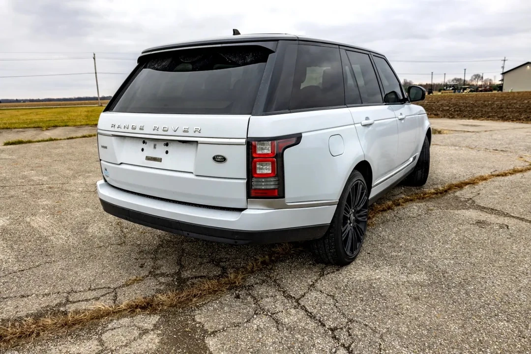 2016 Land Rover Range Rover L405 - Image 5 of 31