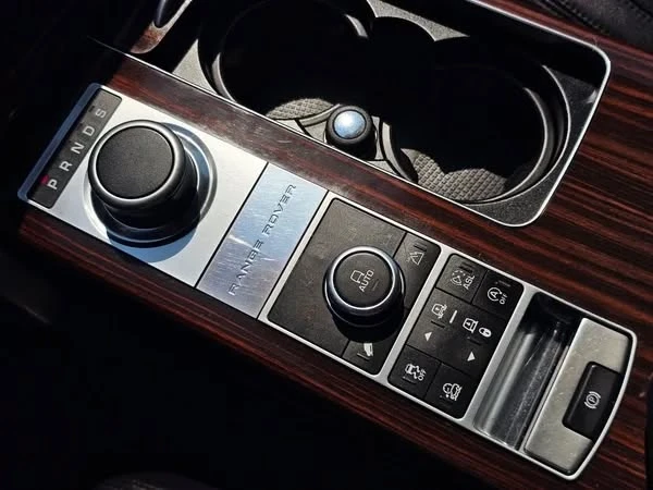 2016 Land Rover Range Rover L405 - Image 11 of 12