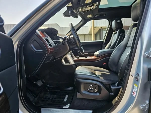 2016 Land Rover Range Rover L405 - Image 5 of 12