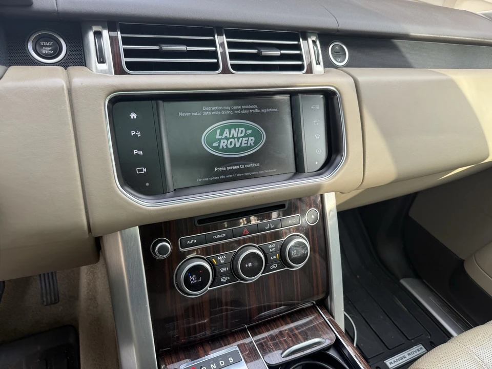 2016 Land Rover Range Rover L405 - Image 9 of 15