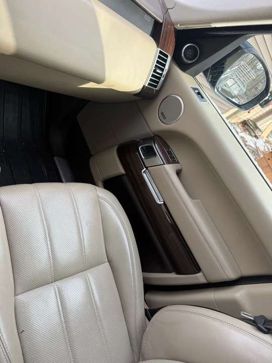 2016 Land Rover Range Rover L405 - Image 11 of 15
