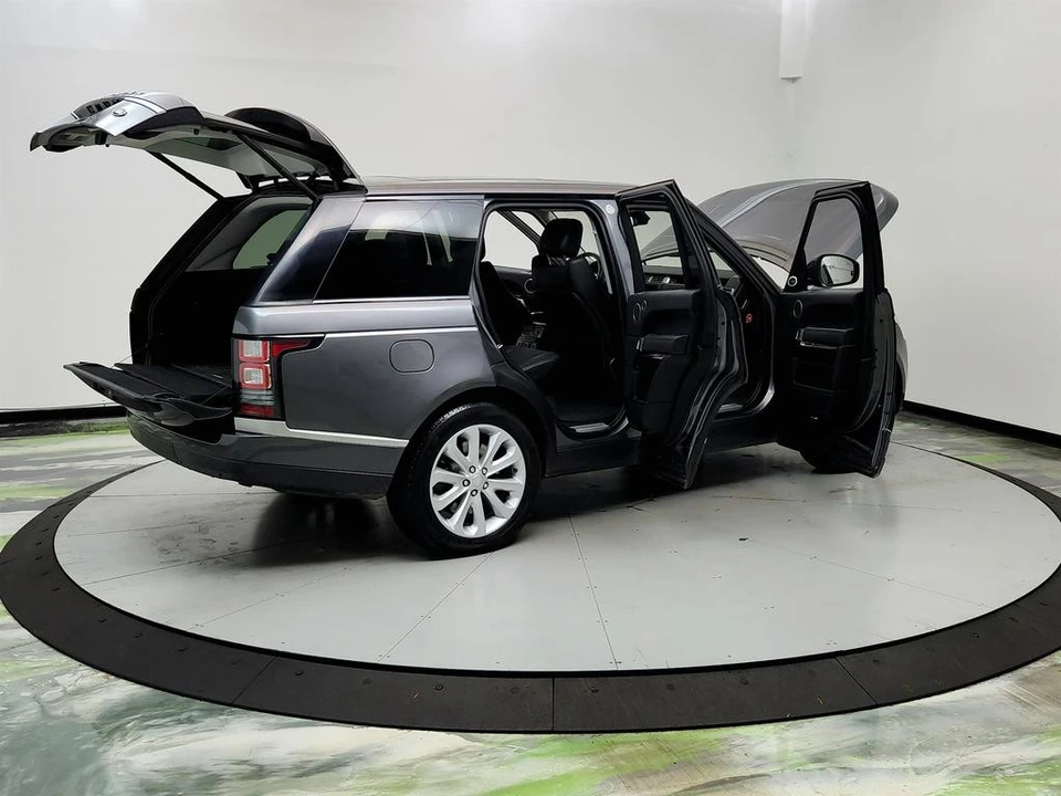 2016 Land Rover Range Rover L405 - Image 11 of 21