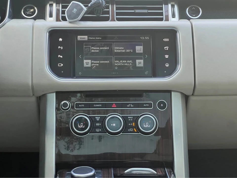 2016 Land Rover Range Rover L405 - Image 14 of 21