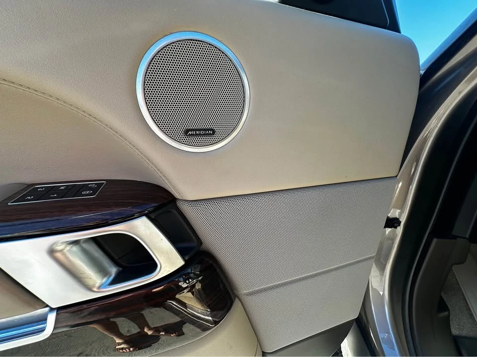 2016 Land Rover Range Rover L405 - Image 9 of 14