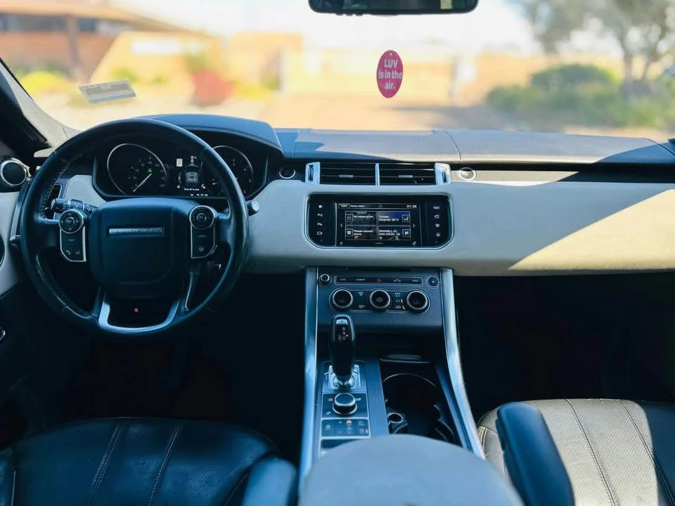 2016 Land Rover Range Rover L405 - Image 17 of 20