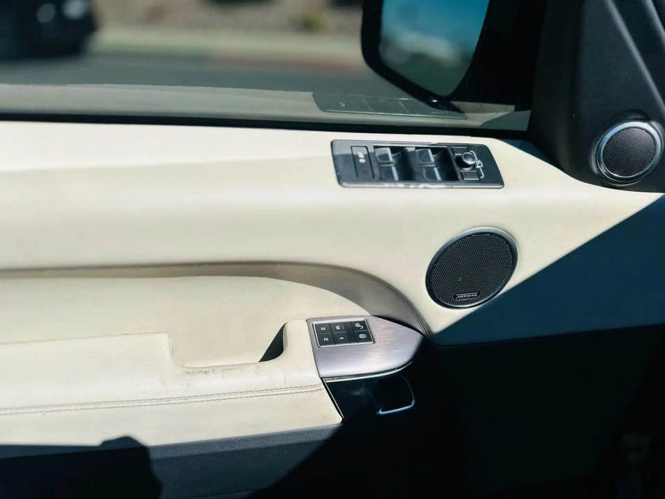 2016 Land Rover Range Rover L405 - Image 8 of 20
