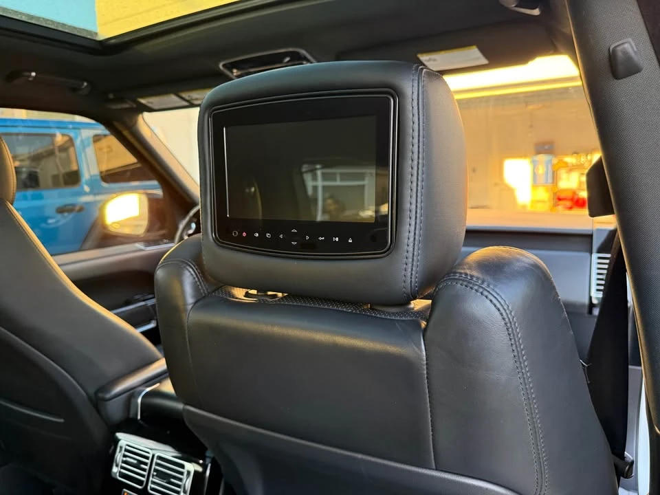 2016 Land Rover Range Rover L405 - Image 11 of 20