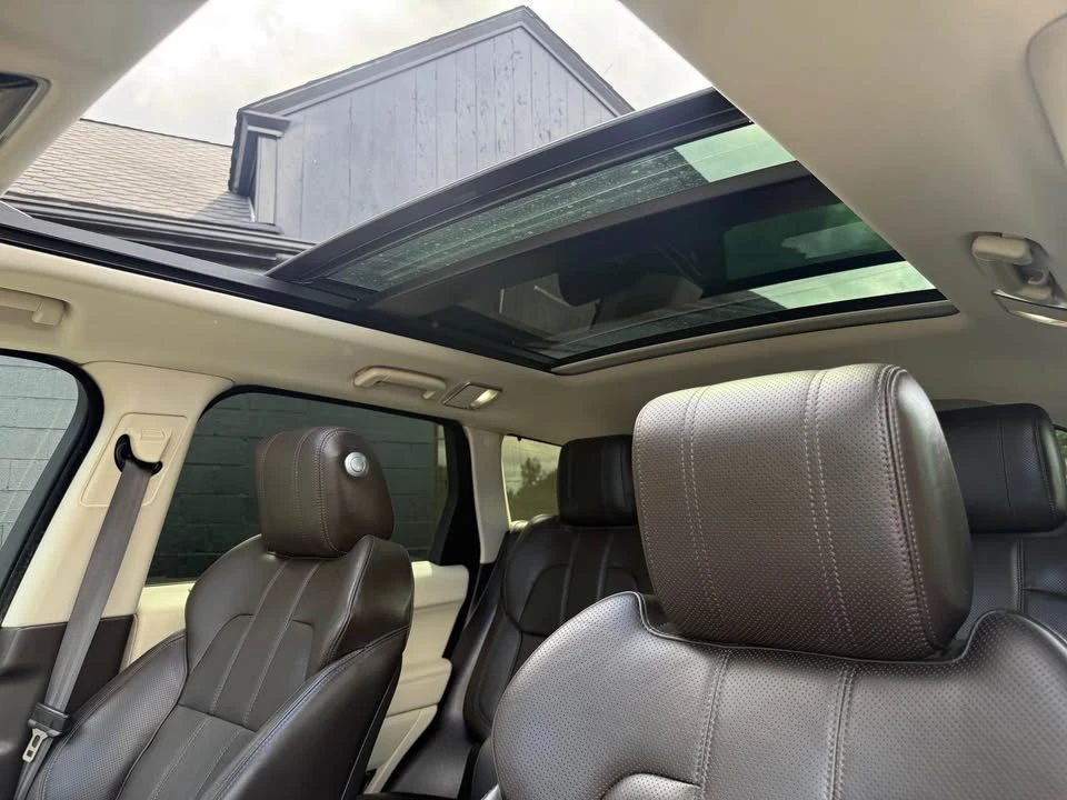 2016 Land Rover Range Rover L405 - Image 2 of 9