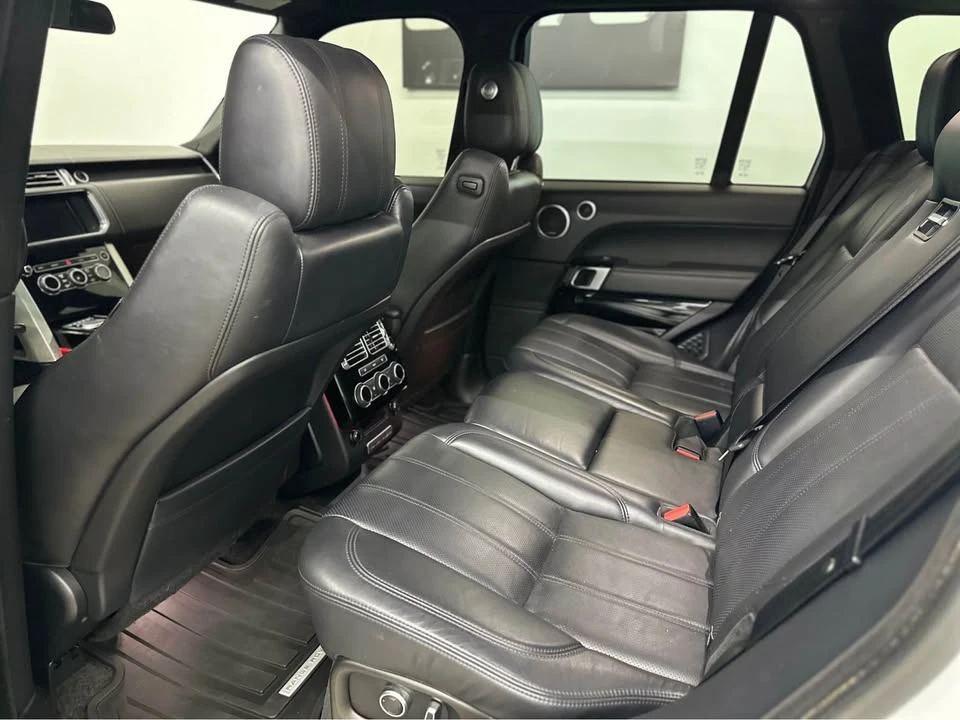 2016 Land Rover Range Rover L405 - Image 12 of 15