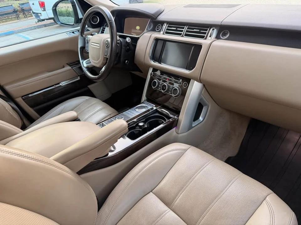 2016 Land Rover Range Rover L405 - Image 11 of 17
