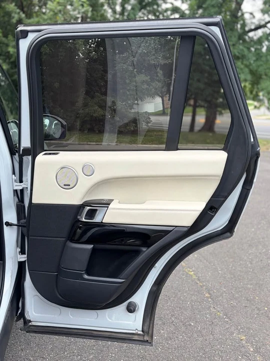 2016 Land Rover Range Rover L405 - Image 16 of 19