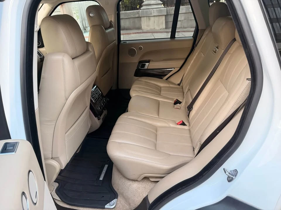 2016 Land Rover Range Rover L405 - Image 8 of 17