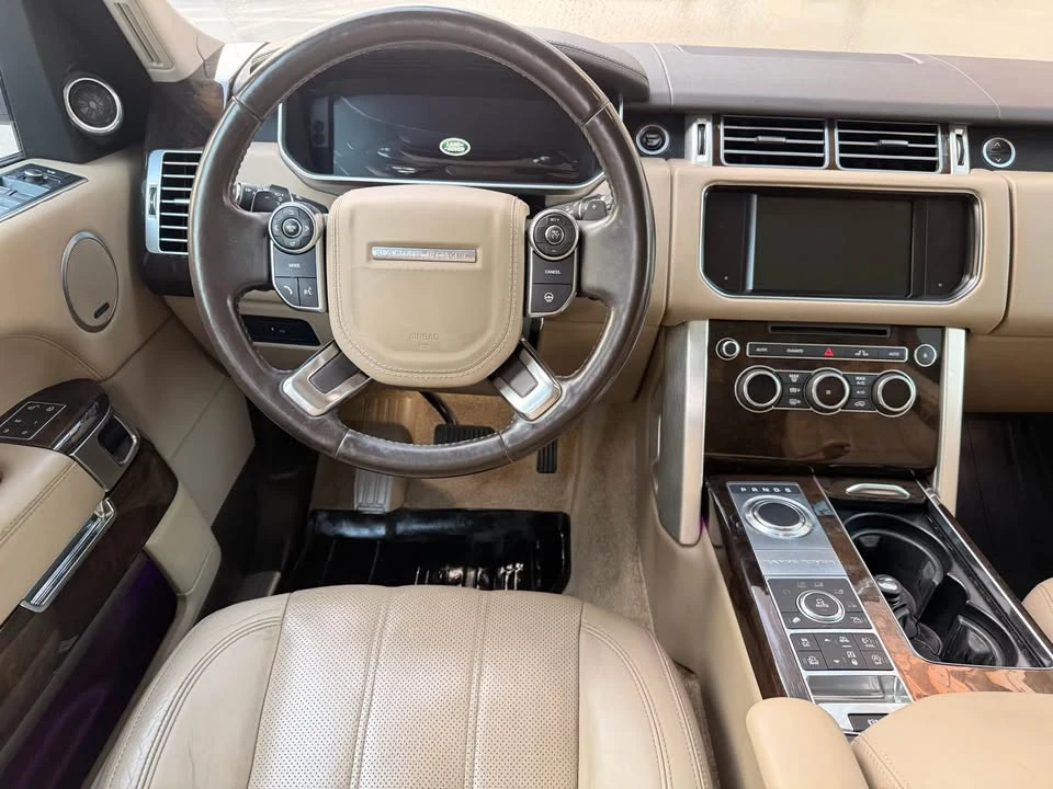 2016 Land Rover Range Rover L405 - Image 13 of 17