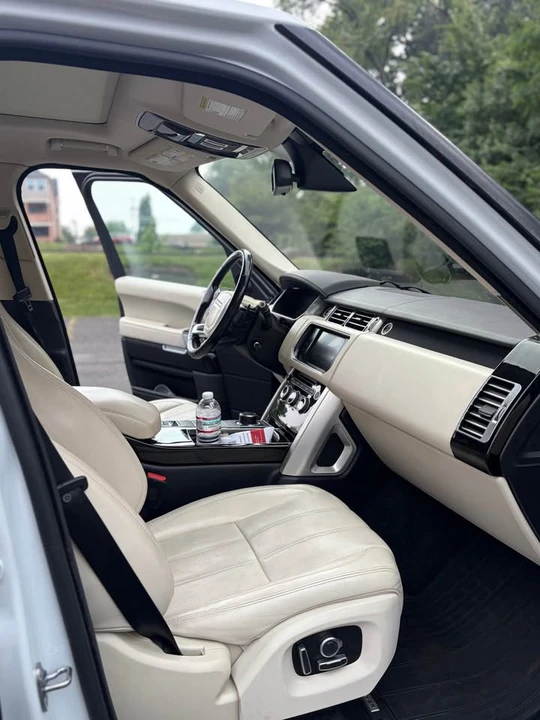 2016 Land Rover Range Rover L405 - Image 12 of 19