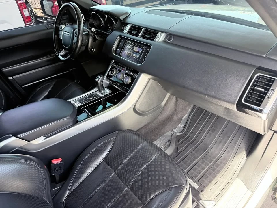 2016 Land Rover Range Rover L405 - Image 10 of 20
