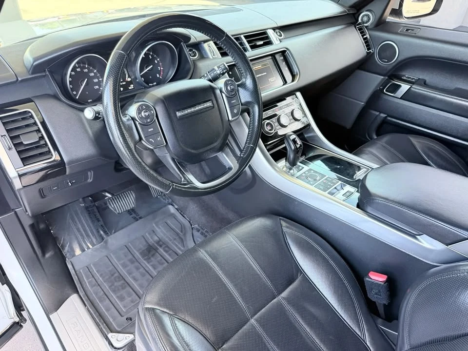 2016 Land Rover Range Rover L405 - Image 7 of 20