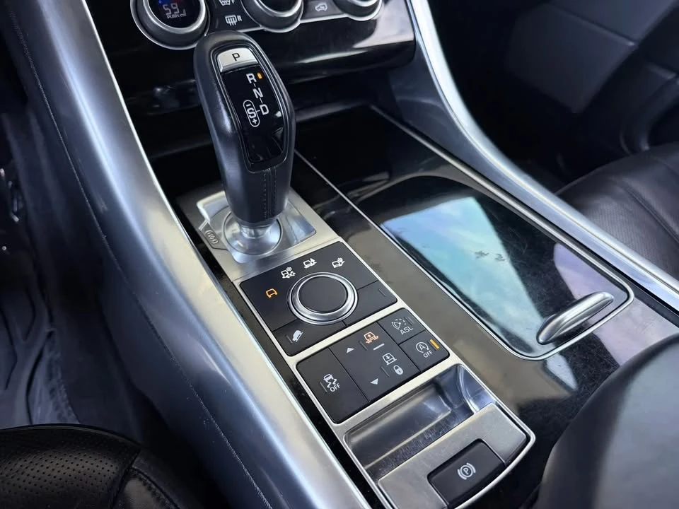 2016 Land Rover Range Rover L405 - Image 12 of 20