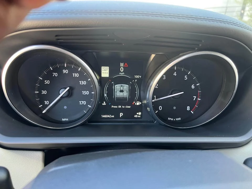 2016 Land Rover Range Rover L405 - Image 8 of 11