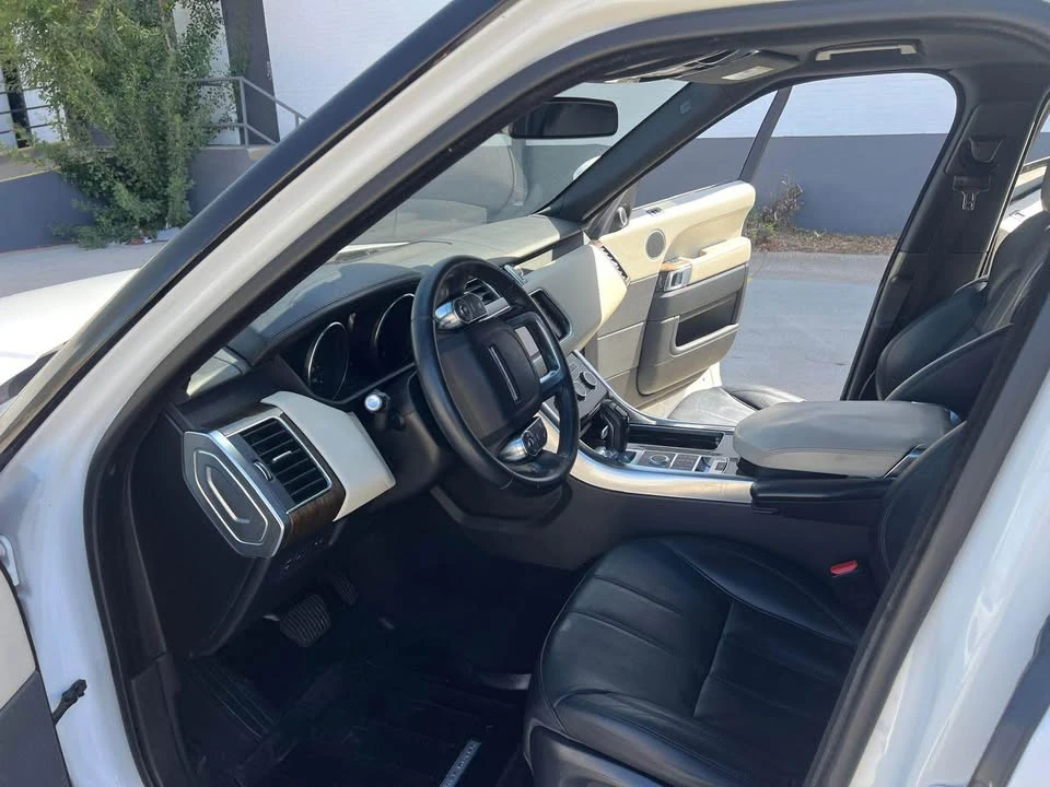 2016 Land Rover Range Rover L405 - Image 7 of 12