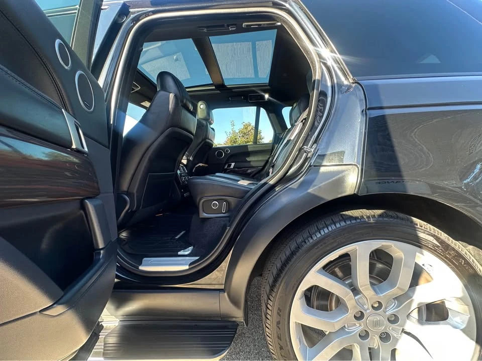 2016 Land Rover Range Rover L405 - Image 9 of 13