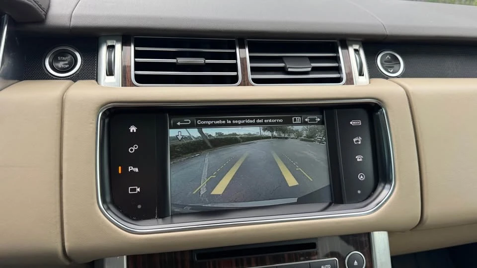 2016 Land Rover Range Rover L405 - Image 17 of 20