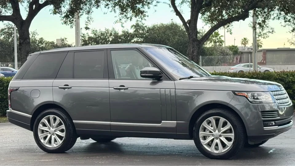2016 Land Rover Range Rover L405 - Image 9 of 20