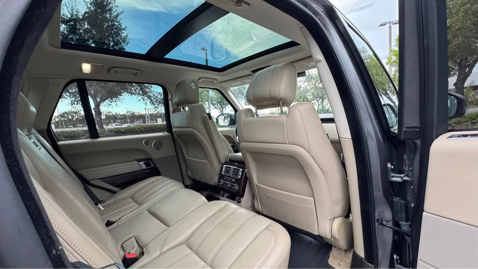2016 Land Rover Range Rover L405 - Image 12 of 20