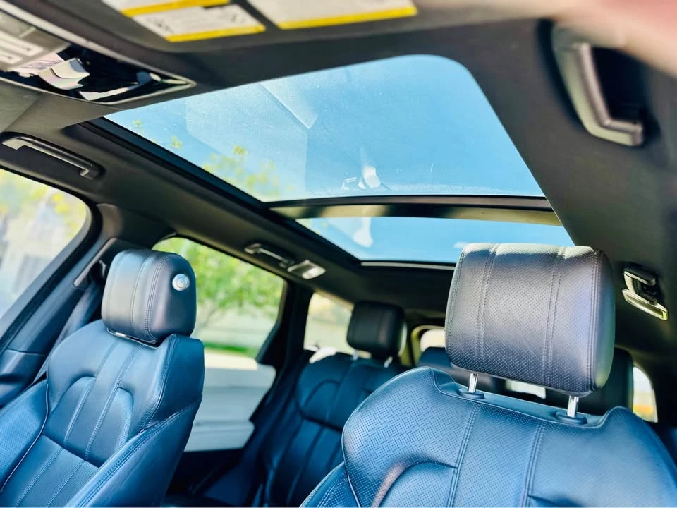 2016 Land Rover Range Rover L405 - Image 18 of 19