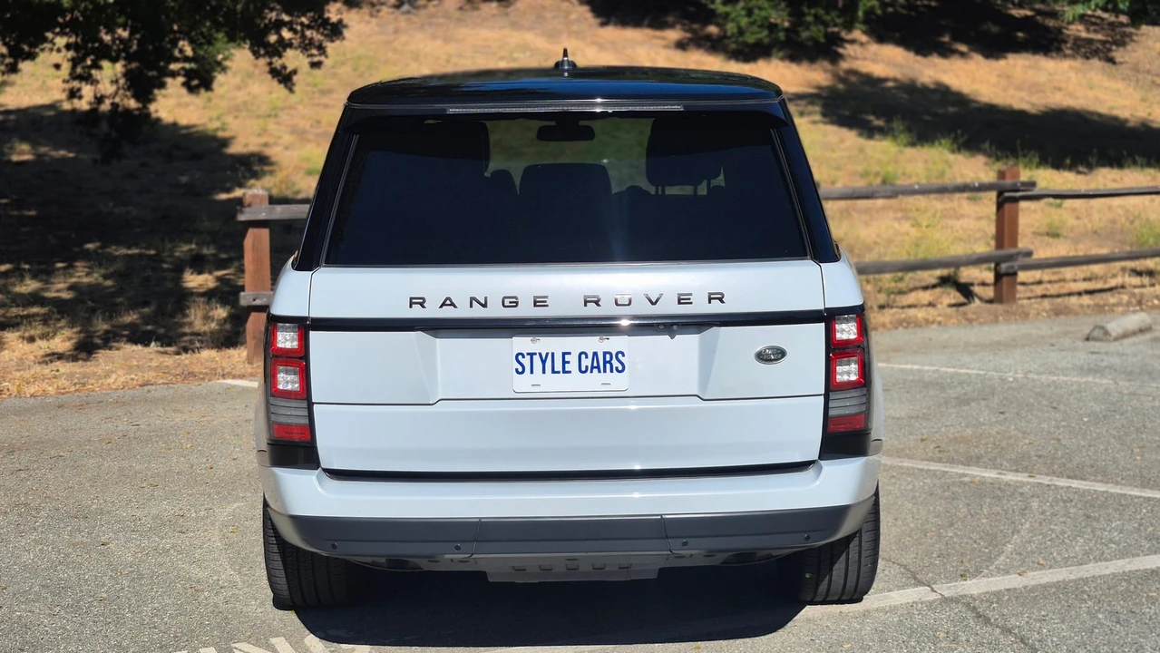 2016 Land Rover Range Rover L405 - Image 26 of 31