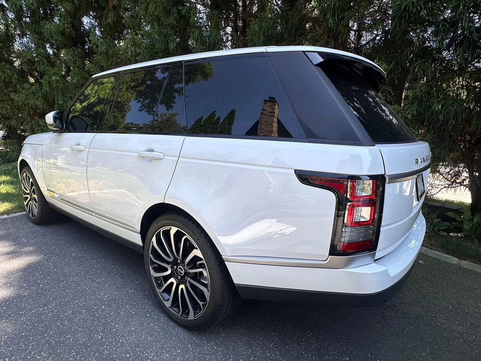 2016 Land Rover Range Rover L405 - Image 19 of 31