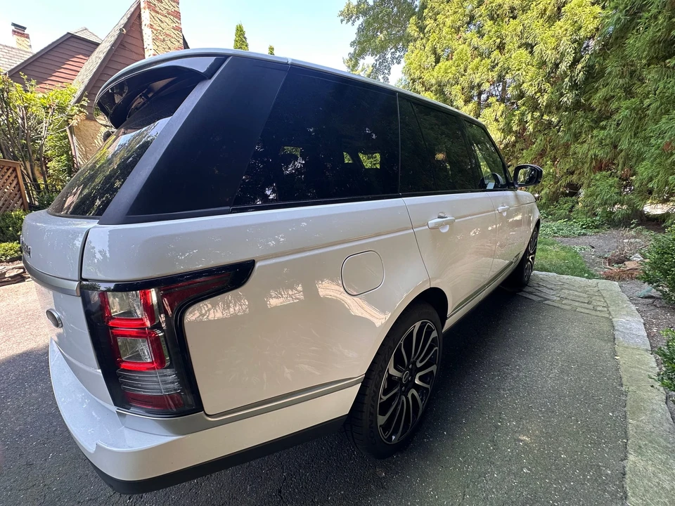 2016 Land Rover Range Rover L405 - Image 13 of 31