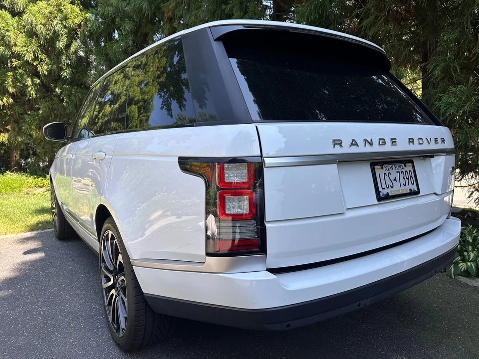 2016 Land Rover Range Rover L405 - Image 17 of 31