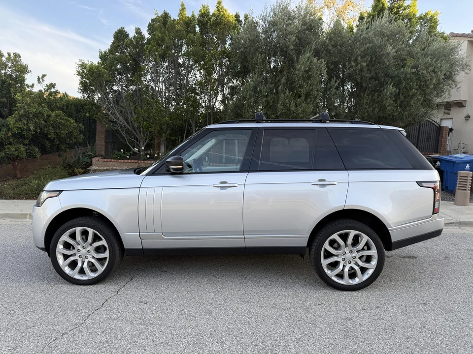 2016 Land Rover Range Rover L405 - Image 9 of 31