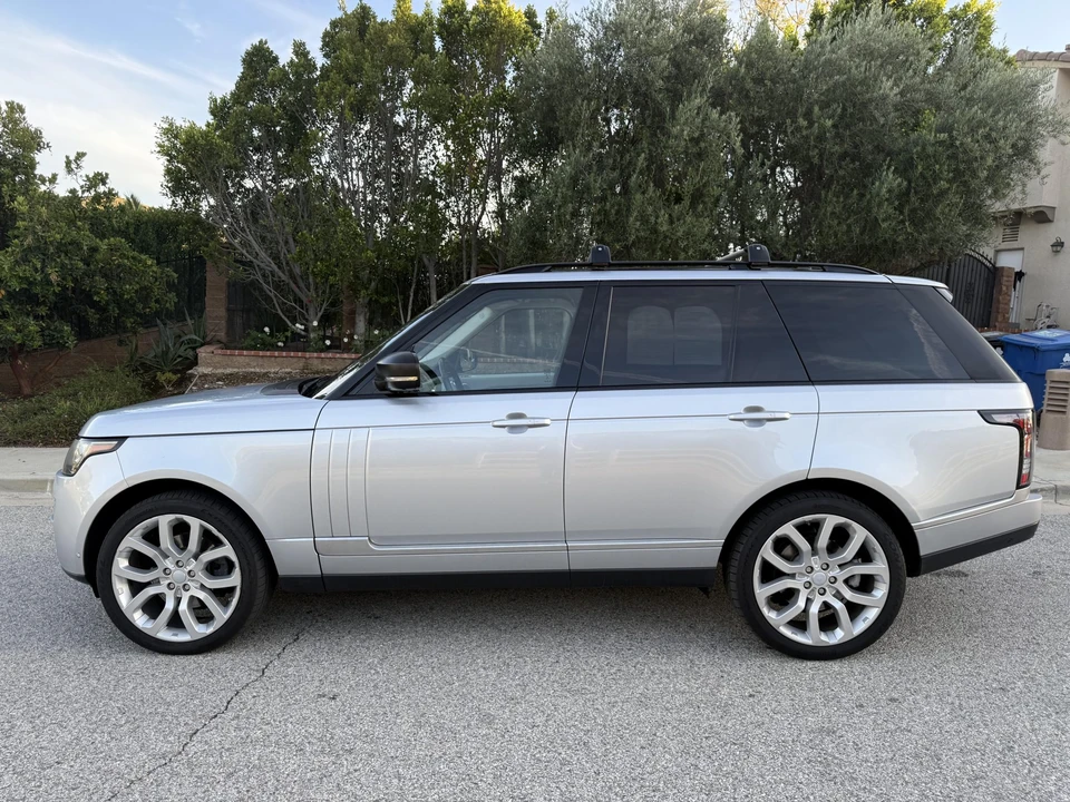 2016 Land Rover Range Rover L405 - Image 10 of 31