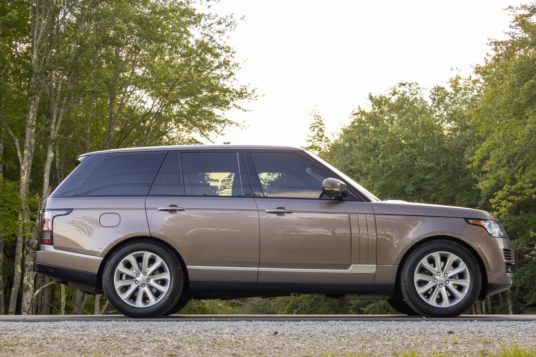 2016 Land Rover Range Rover L405 - Image 7 of 31
