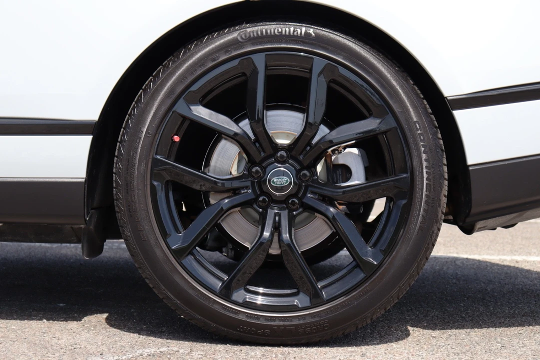 2016 Land Rover Range Rover L405 - Image 16 of 31