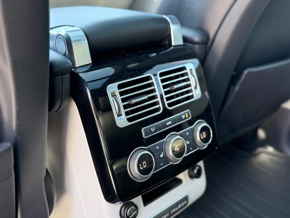 2016 Land Rover Range Rover L405 - Image 24 of 31