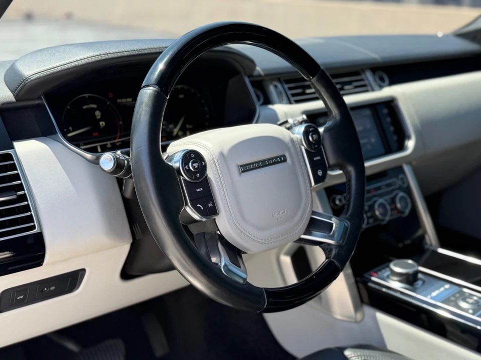 2016 Land Rover Range Rover L405 - Image 22 of 31