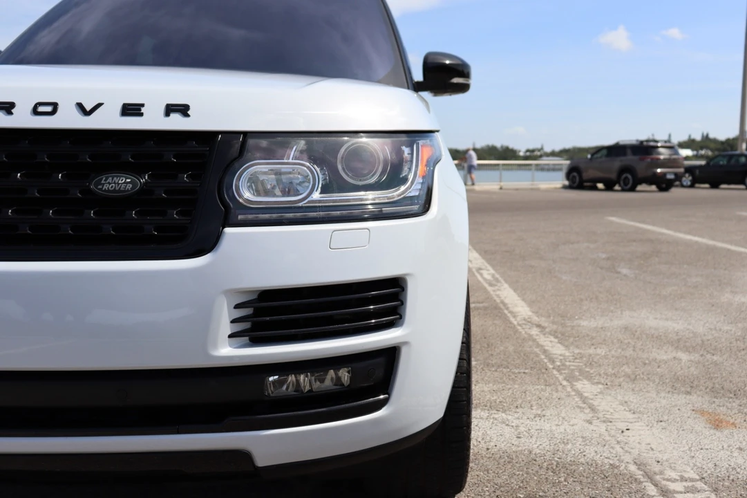 2016 Land Rover Range Rover L405 - Image 12 of 31