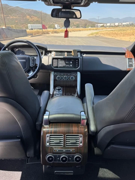 2016 Land Rover Range Rover L405 - Image 4 of 7