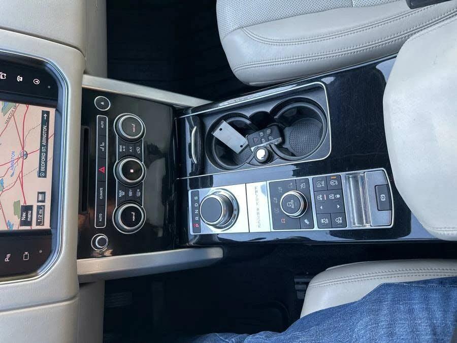 2016 Land Rover Range Rover L405 - Image 11 of 19