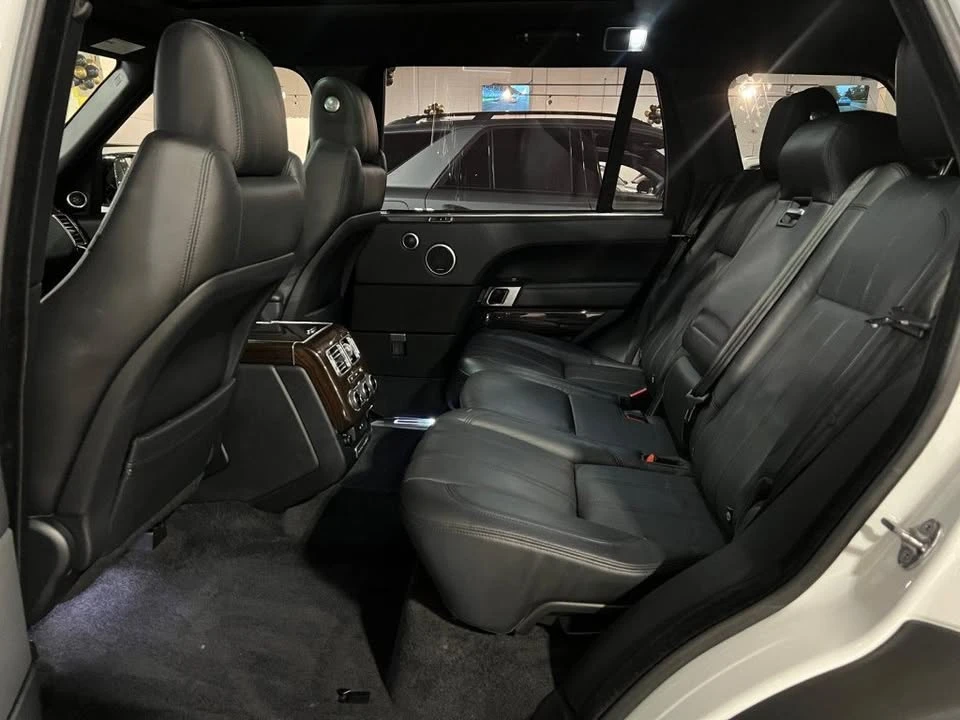 2016 Land Rover Range Rover L405 - Image 12 of 17