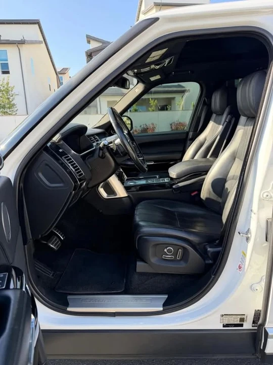 2016 Land Rover Range Rover L405 - Image 5 of 11
