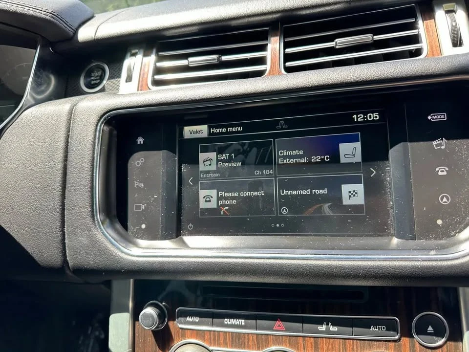 2016 Land Rover Range Rover L405 - Image 16 of 20