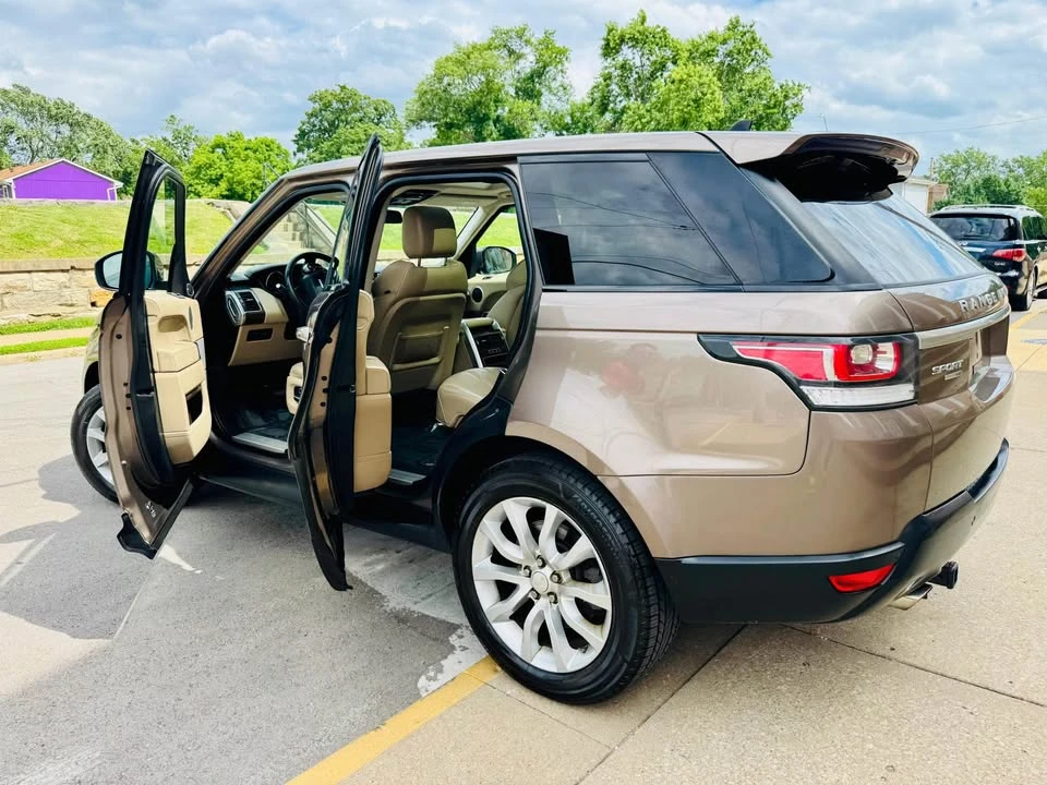 2016 Land Rover Range Rover L405 - Image 4 of 18