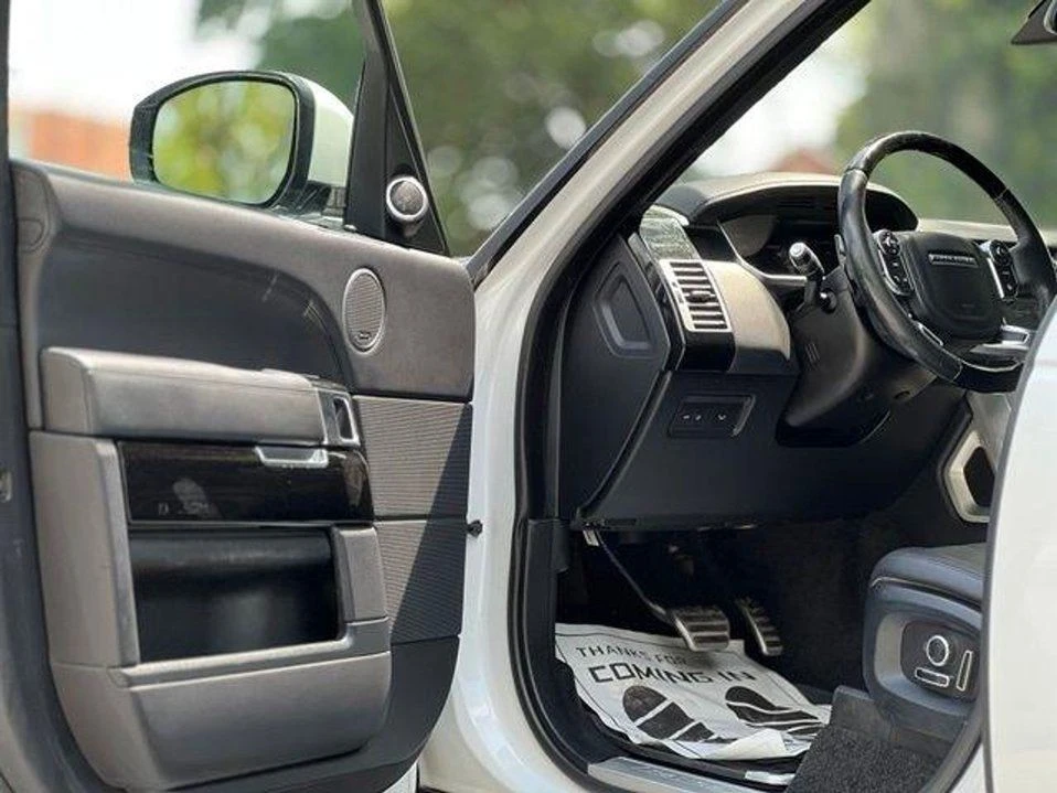 2016 Land Rover Range Rover L405 - Image 9 of 20