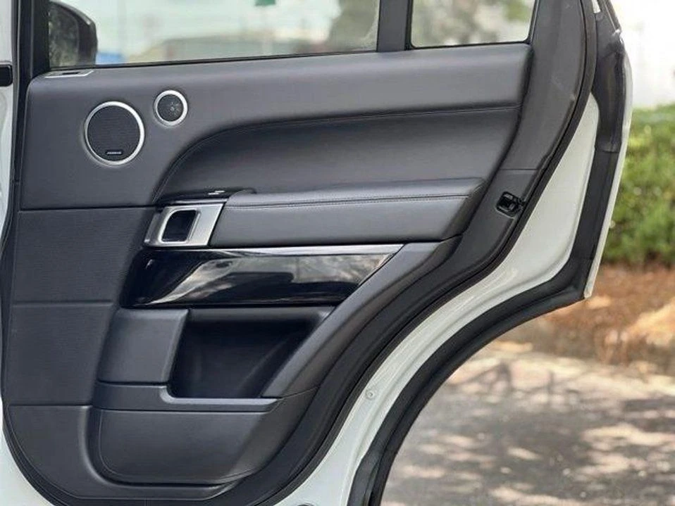 2016 Land Rover Range Rover L405 - Image 18 of 20