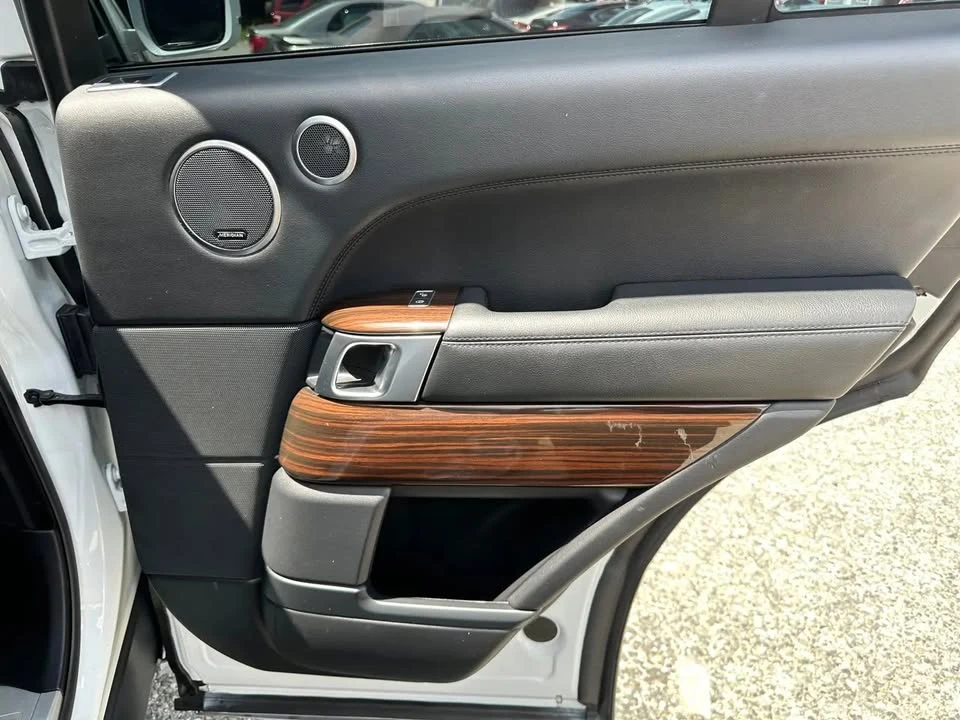 2016 Land Rover Range Rover L405 - Image 14 of 20