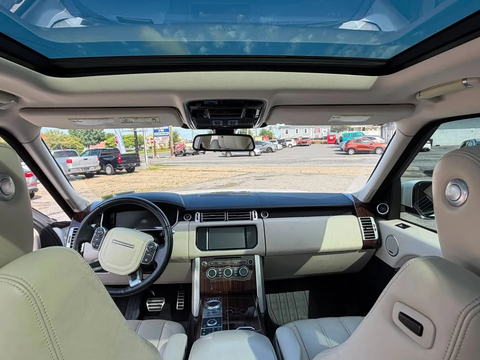 2016 Land Rover Range Rover L405 - Image 11 of 17
