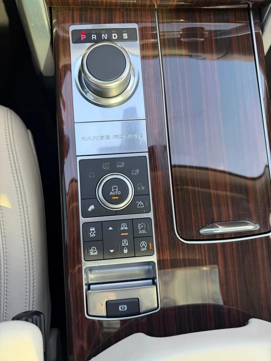 2016 Land Rover Range Rover L405 - Image 17 of 17